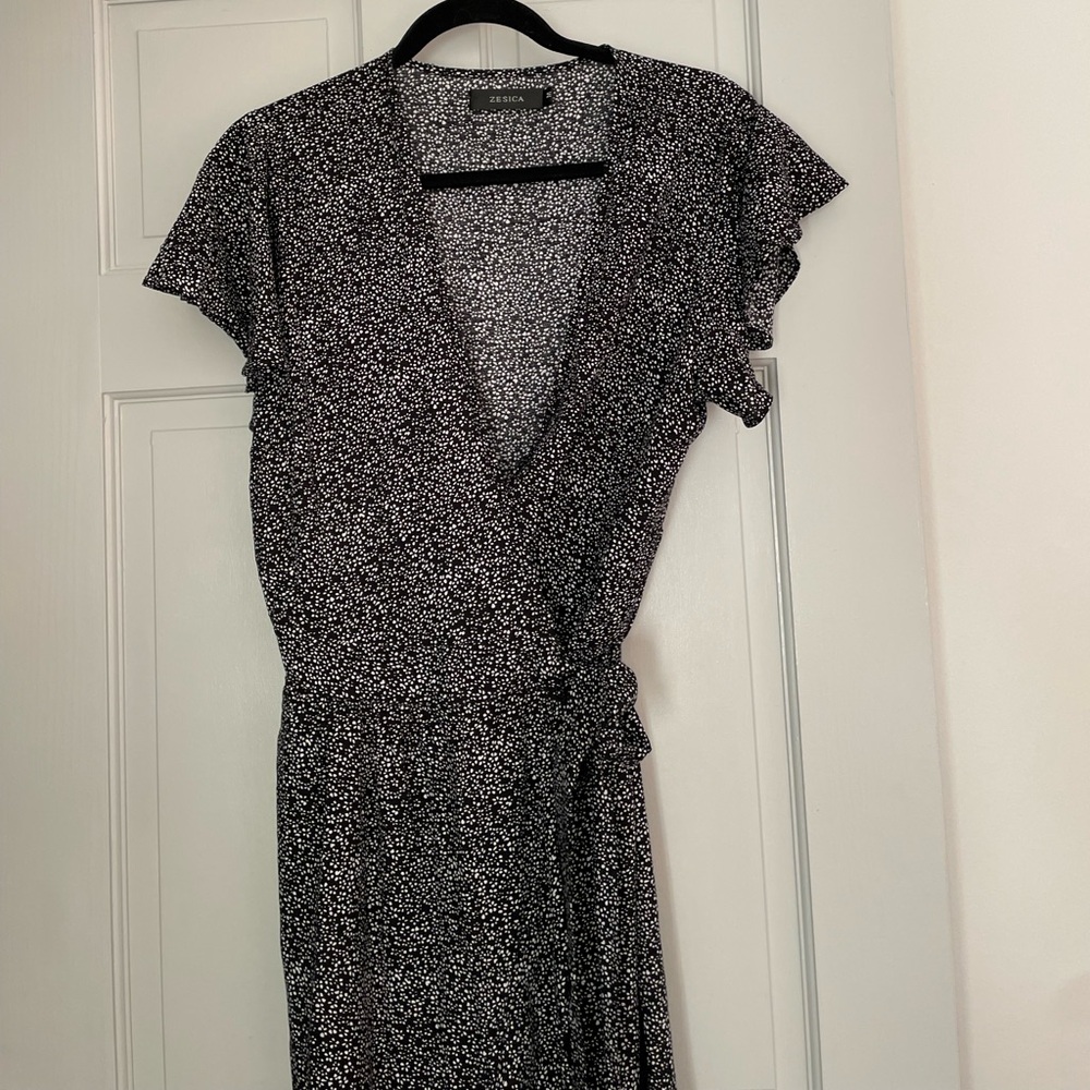 Euc Zesica black and white tie polka dot wrap dress size medium - Picture 6 of 7